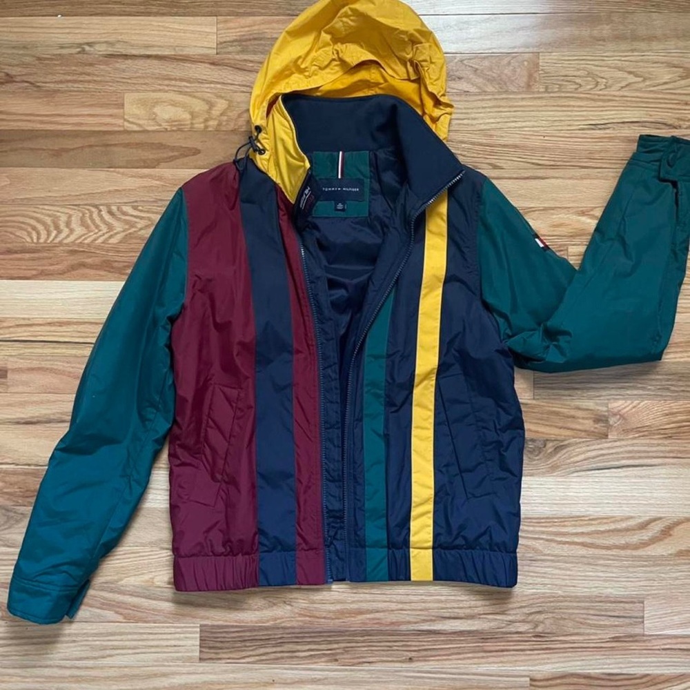 AUTHENTIC Tommy Hilfiger rain coat